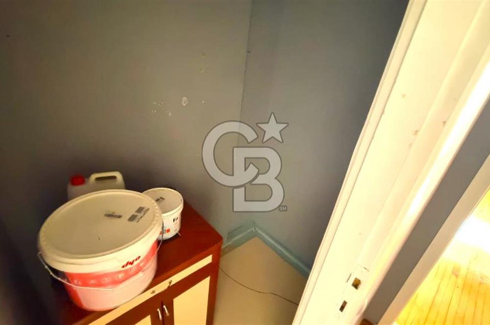 Bayraklı Sevgi Yolu Üzerinde Merkezi Konumlu Kiralık 2+1 Daire