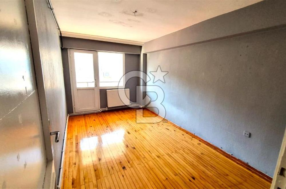 Bayraklı Sevgi Yolu Üzerinde Merkezi Konumlu Kiralık 2+1 Daire