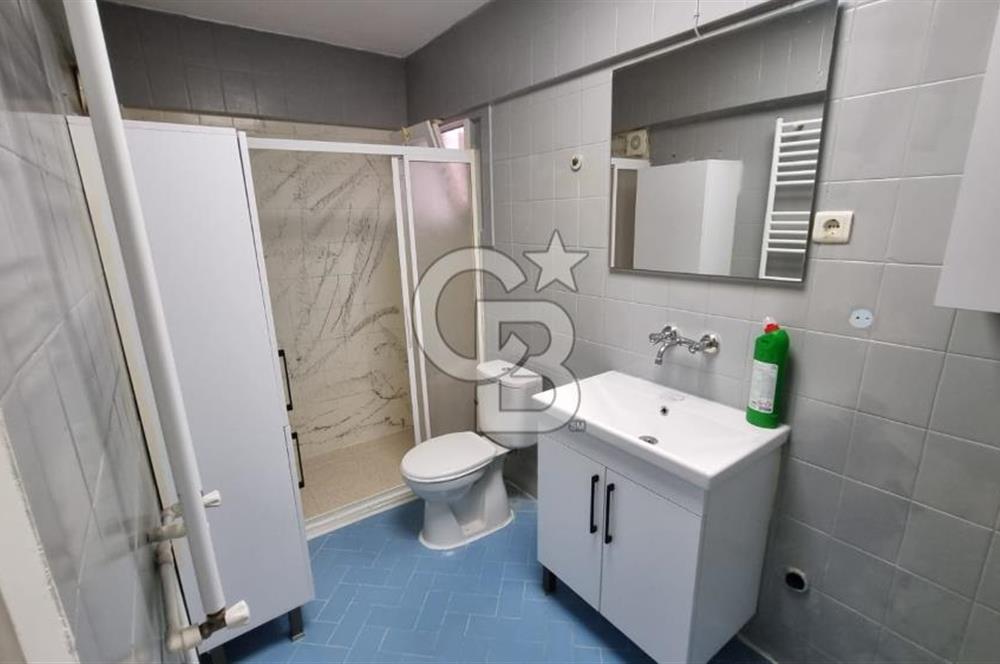 Bayraklı Sevgi Yolu Üzerinde Merkezi Konumlu Kiralık 2+1 Daire