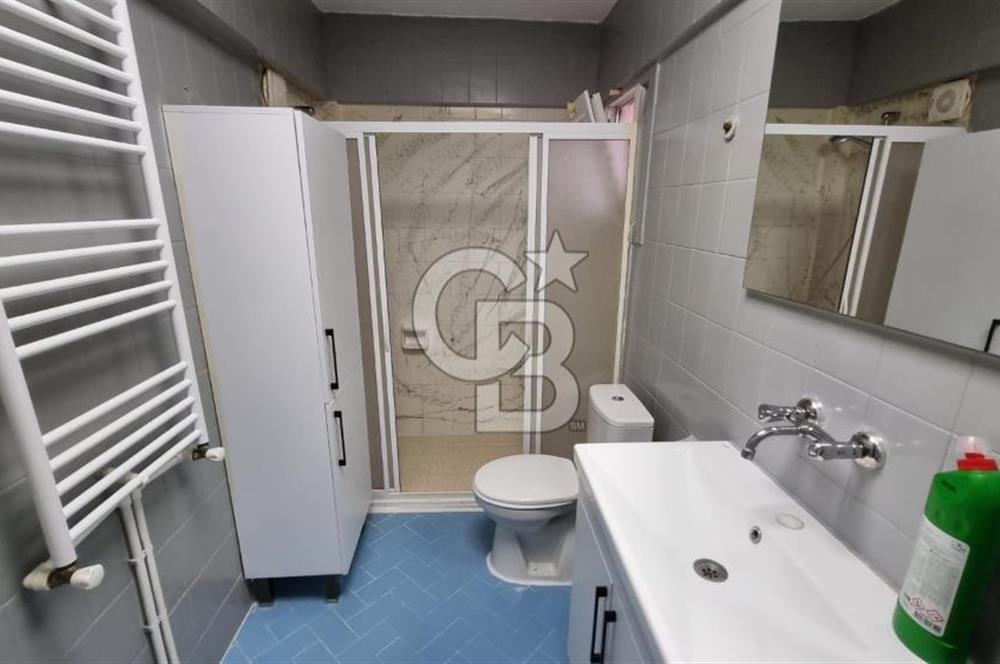 Bayraklı Sevgi Yolu Üzerinde Merkezi Konumlu Kiralık 2+1 Daire