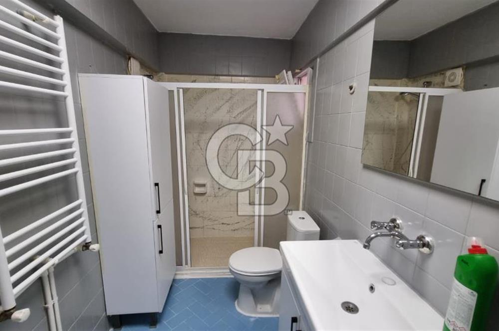 Bayraklı Sevgi Yolu Üzerinde Merkezi Konumlu Kiralık 2+1 Daire