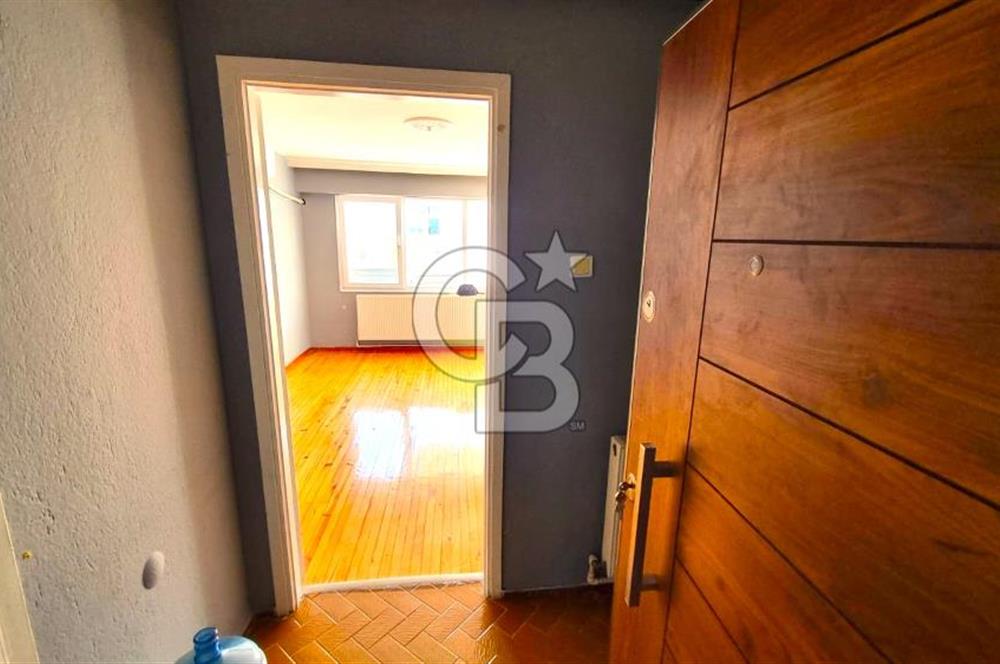 Bayraklı Sevgi Yolu Üzerinde Merkezi Konumlu Kiralık 2+1 Daire