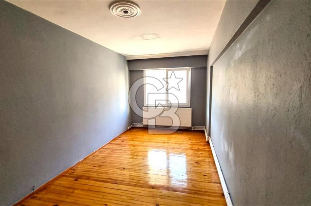 Bayraklı Sevgi Yolu Üzerinde Merkezi Konumlu Kiralık 2+1 Daire