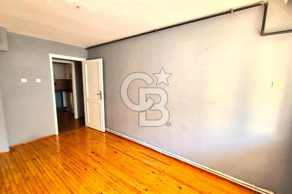 Bayraklı Sevgi Yolu Üzerinde Merkezi Konumlu Kiralık 2+1 Daire