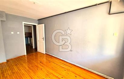 Bayraklı Sevgi Yolu Üzerinde Merkezi Konumlu Kiralık 2+1 Daire