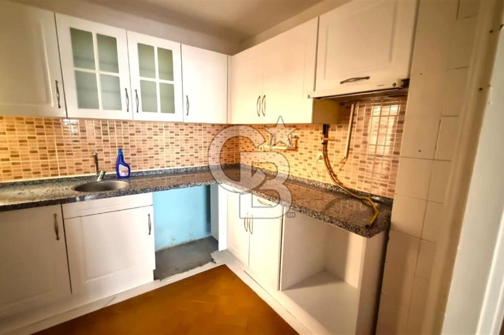 Bayraklı Sevgi Yolu Üzerinde Merkezi Konumlu Kiralık 2+1 Daire