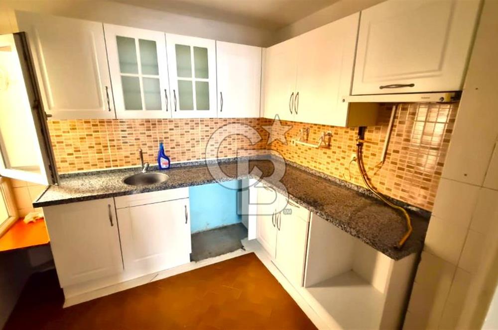 Bayraklı Sevgi Yolu Üzerinde Merkezi Konumlu Kiralık 2+1 Daire