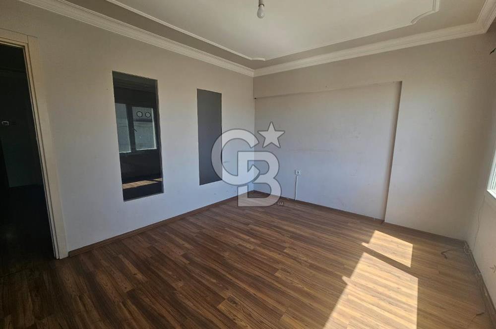 Karşıyaka İskele Yakını Kiralık 1+1 Ofis 