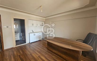 Karşıyaka İskele Yakını Kiralık 1+1 Ofis 