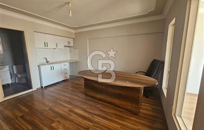 Karşıyaka İskele Yakını Kiralık 1+1 Ofis 