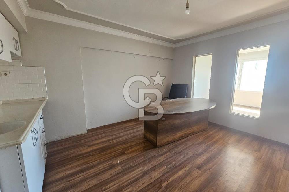 Karşıyaka İskele Yakını Kiralık 1+1 Ofis 
