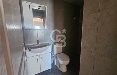 Karşıyaka İskele Yakını Kiralık 1+1 Ofis 