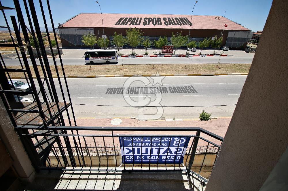''YAVUZ SULTAN SELİM CADDESİNE CEPHE FIRSAT 3+1 ARAKAT DAİRE''  