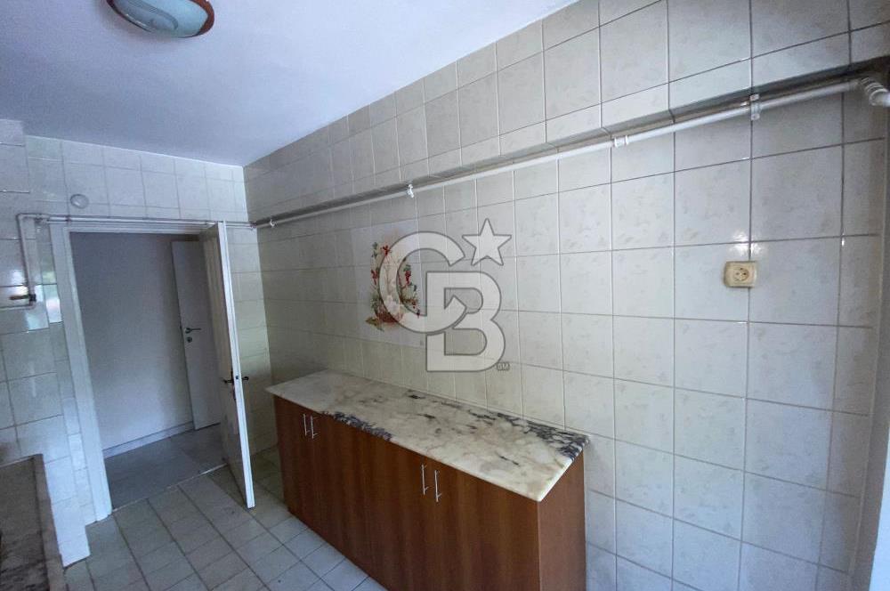 KARŞIYAKA'DA 3+1 KÖŞE DAİRE
