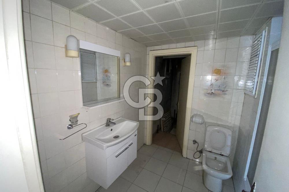 KARŞIYAKA'DA 3+1 KÖŞE DAİRE