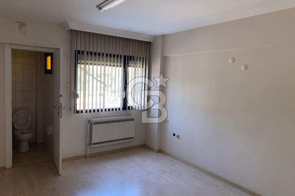 KARŞIYAKA'DA 3+1 KÖŞE DAİRE