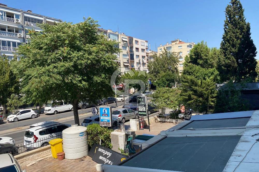 KARŞIYAKA'DA 3+1 KÖŞE DAİRE