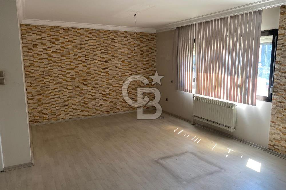 KARŞIYAKA'DA 3+1 KÖŞE DAİRE