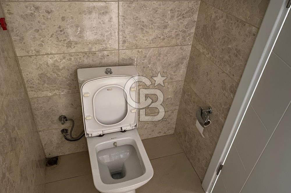 KARŞIYAKA'DA 3+1 KÖŞE DAİRE