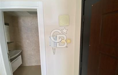 KARŞIYAKA'DA 3+1 KÖŞE DAİRE