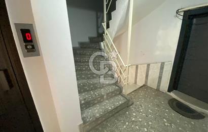 KARŞIYAKA'DA 3+1 KÖŞE DAİRE