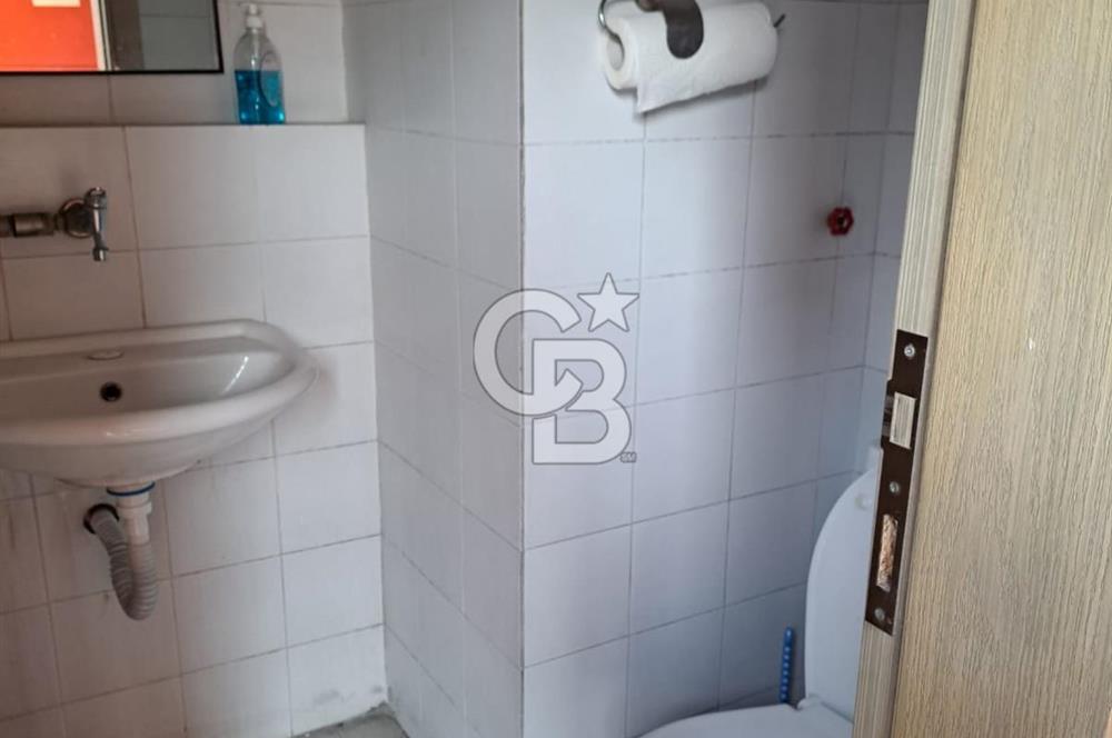 Çankaya Metro Çıkışında, Cadde Üzeri Satılık 35 m2 Ofis