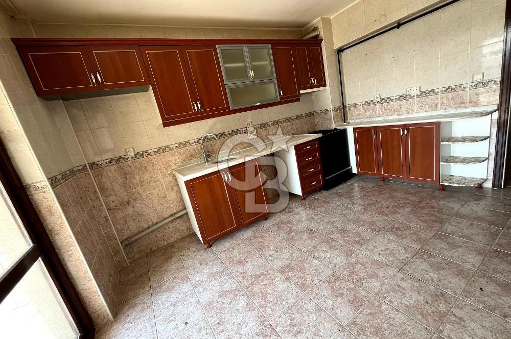 Yeni Batıda Merkezi Konumda Geniş Işıl Işıl 4+1 Kiralık Daire