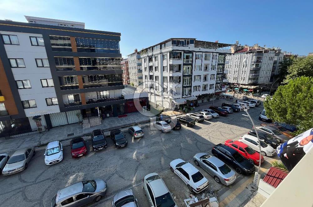 ATAKUM’UN MERKEZİNDE TRAMVAYA CEPHE LÜKS 1+1