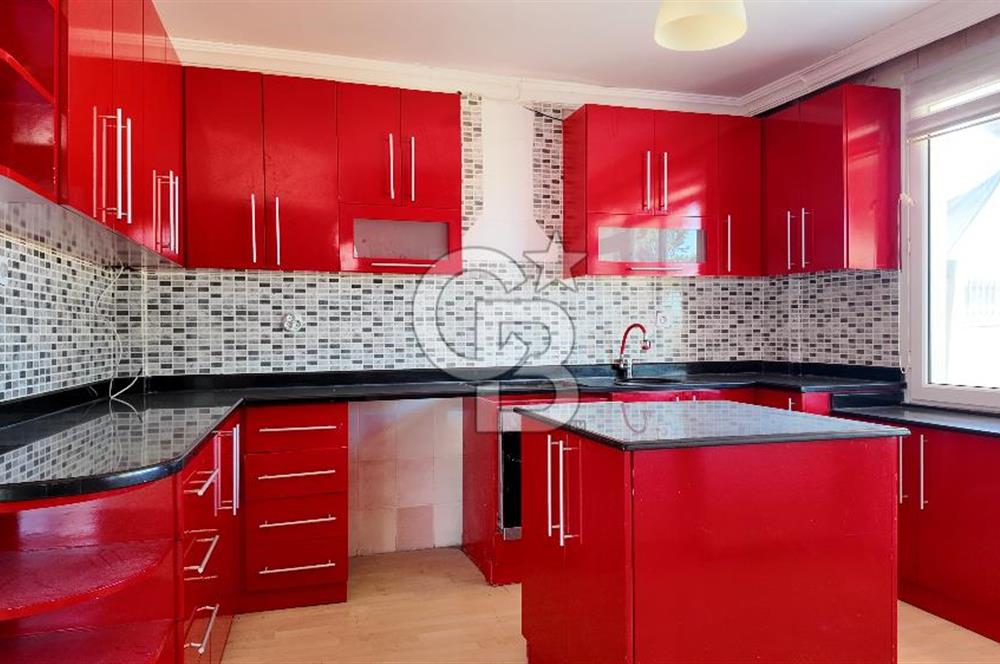 İZMİR MENDERES KISIK'TA SATILIK 6+1 TRİPLEKS EV