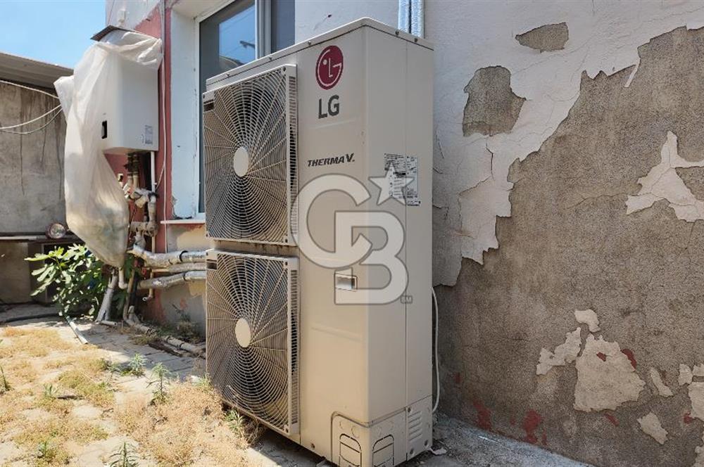 İZMİR MENDERES KISIK'TA SATILIK 6+1 TRİPLEKS EV