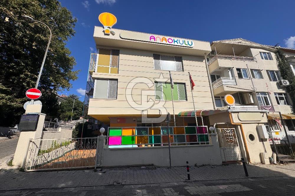 Koşuyolu’nda 13 Yıaşında 1.084 m2 Kapalı Alanlı Satılık Bina