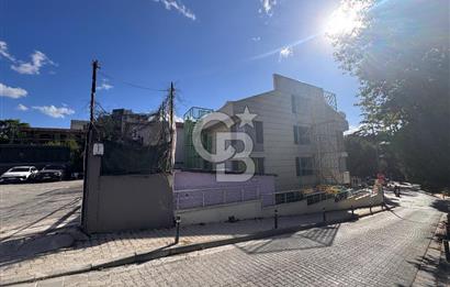 Koşuyolu’nda 13 Yıaşında 1.084 m2 Kapalı Alanlı Satılık Bina