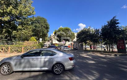 Koşuyolu’nda 13 Yıaşında 1.084 m2 Kapalı Alanlı Satılık Bina