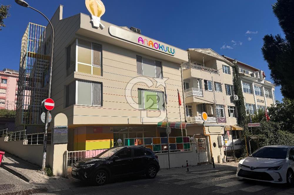 Koşuyolu’nda 13 Yıaşında 1.084 m2 Kapalı Alanlı Satılık Bina
