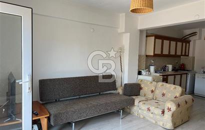 Eski Foça’da Çarşı İçersinde Satılık 2+1 Daire
