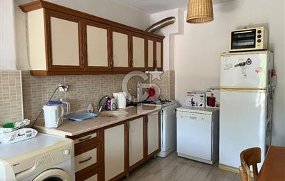 Eski Foça’da Çarşı İçersinde Satılık 2+1 Daire