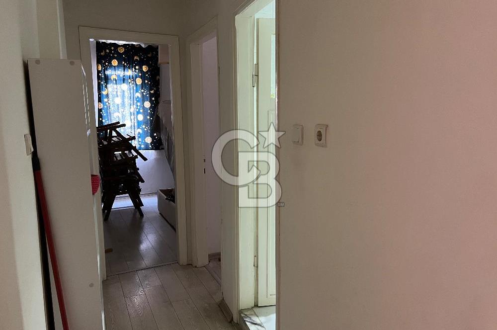 Eski Foça’da Çarşı İçersinde Satılık 2+1 Daire