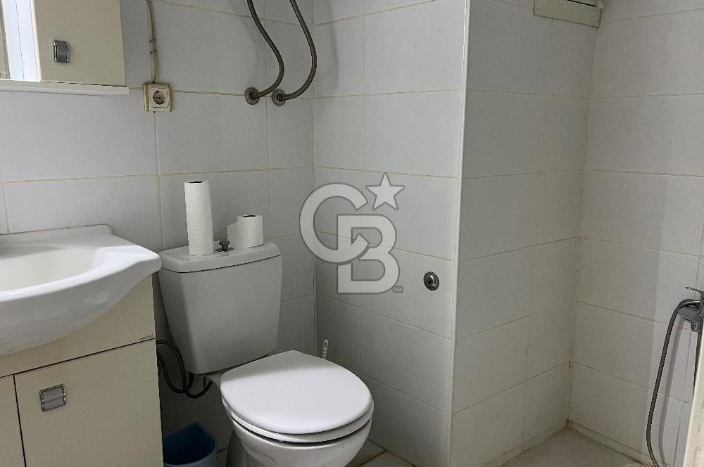 Eski Foça’da Çarşı İçersinde Satılık 2+1 Daire