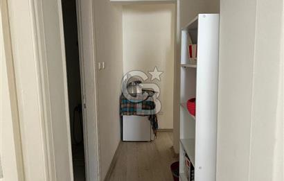 Eski Foça’da Çarşı İçersinde Satılık 2+1 Daire