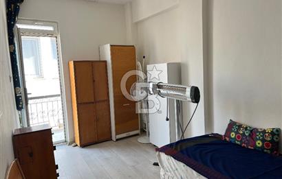 Eski Foça’da Çarşı İçersinde Satılık 2+1 Daire