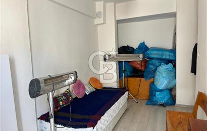 Eski Foça’da Çarşı İçersinde Satılık 2+1 Daire