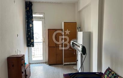 Eski Foça’da Çarşı İçersinde Satılık 2+1 Daire