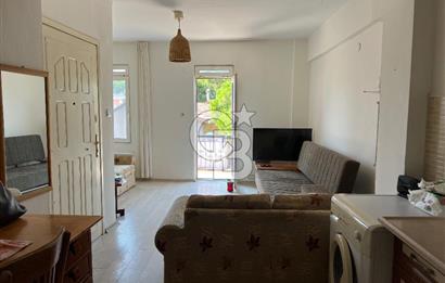 Eski Foça’da Çarşı İçersinde Satılık 2+1 Daire