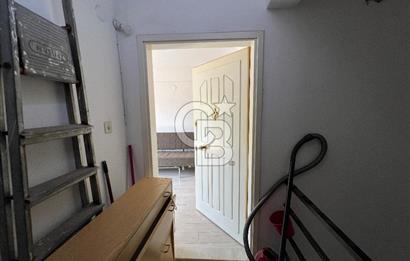 Eski Foça’da Çarşı İçersinde Satılık 2+1 Daire