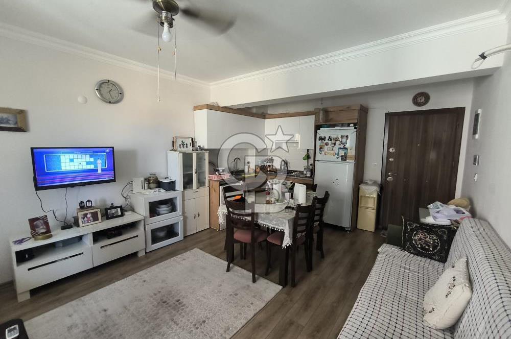 Site İçerisinde Havuzlu 2+1 Satılık Açık Mutfak Daire