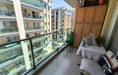 Site İçerisinde Havuzlu 2+1 Satılık Açık Mutfak Daire