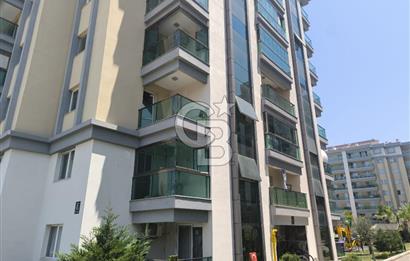Site İçerisinde Havuzlu 2+1 Satılık Açık Mutfak Daire