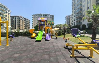 Site İçerisinde Havuzlu 2+1 Satılık Açık Mutfak Daire