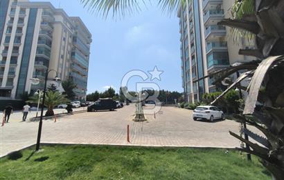 Site İçerisinde Havuzlu 2+1 Satılık Açık Mutfak Daire