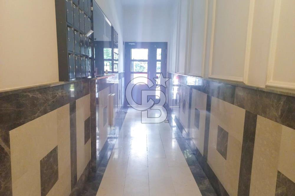 BOSTANCI MİNİBÜS YOLUNA YAKIN KISMİ DENİZ MANZARALI FERAH SATILIK DAİRE....